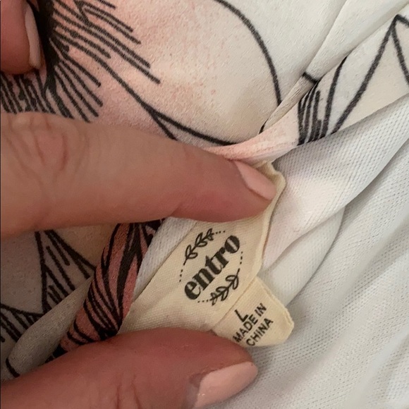 VICI Stencil Floral Dress - Ivory - Picture 5 of 7